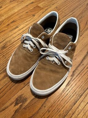Vans Men’s Caramel Pig Suede Era’s